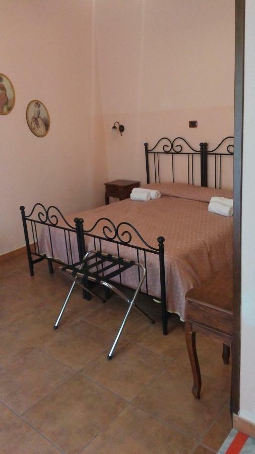 B&B Le Stanze Del Sogno Benevento Eksteriør bilde