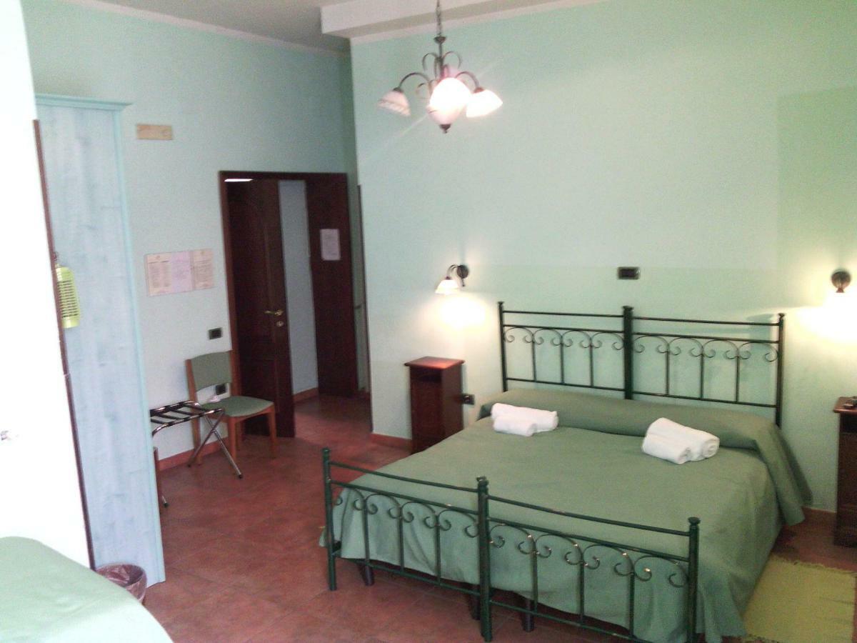 B&B Le Stanze Del Sogno Benevento Eksteriør bilde